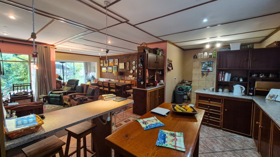 3 Bedroom Property for Sale in Kannoniers Park North West